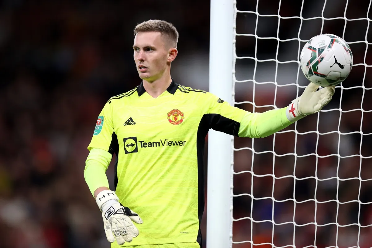 Cầu thủ Dean Henderson chỉ có đúng 3 lần ra sân tại các đấu trường lớn