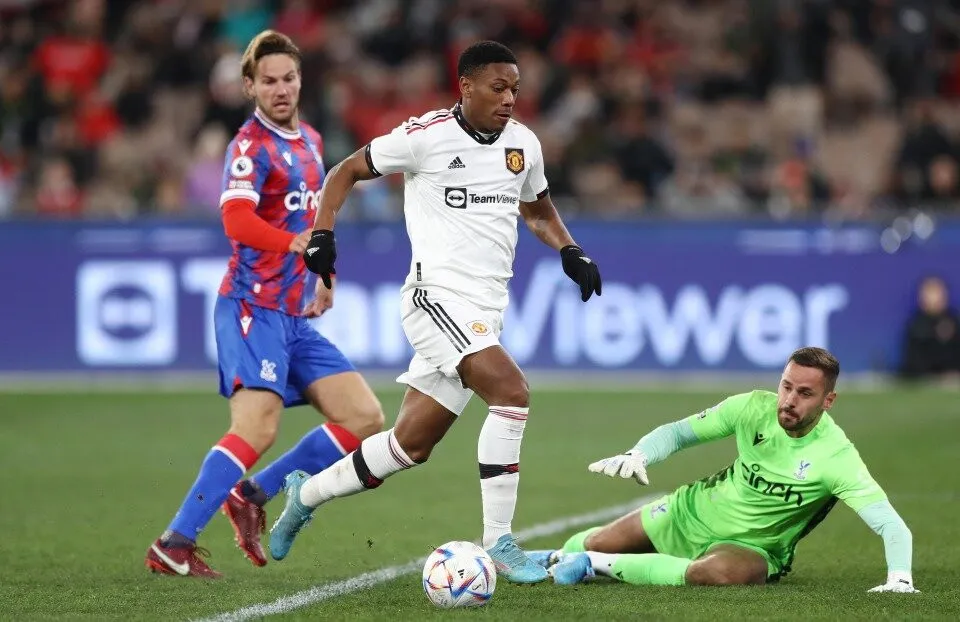 Ten Hag ngăn sếp MU bán cầu thủ Anthony Martial